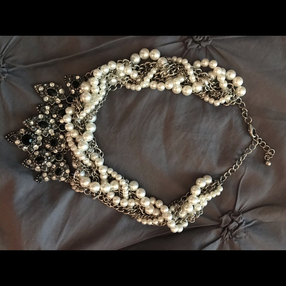 Pearl, onyx bead and chain statement necklace